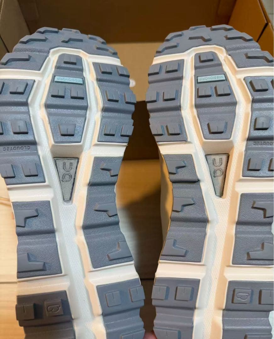 オン On Cloudroam Waterproof クラ3WD30072120