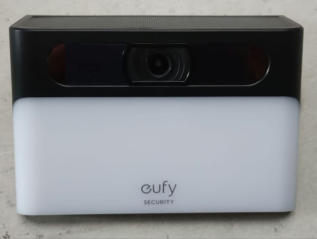 防犯カメラ Anker Eufy Solar Wall Light Cam S120