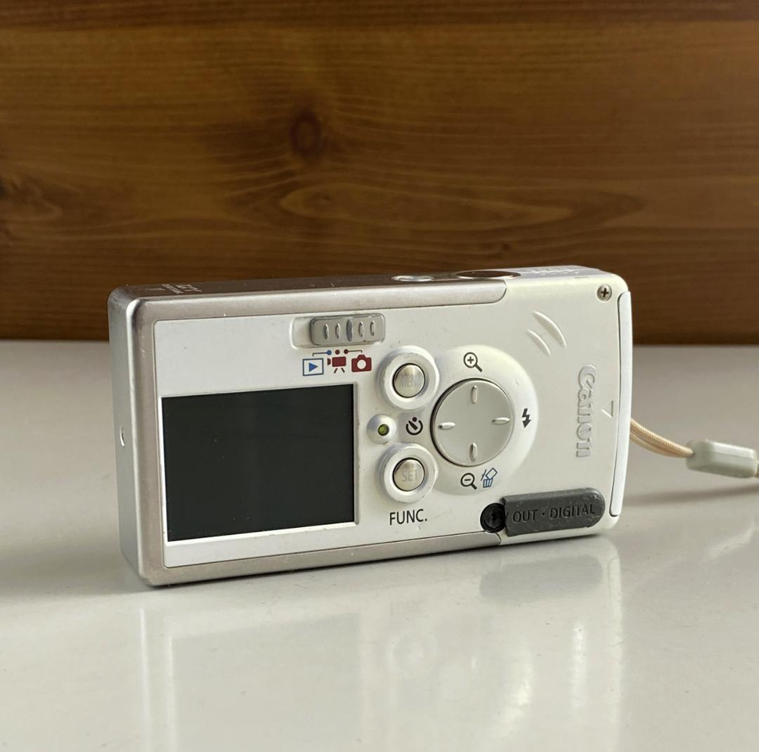 Canon IXY PC1060 イクシー デジカメ バッテリー・充電器 付属