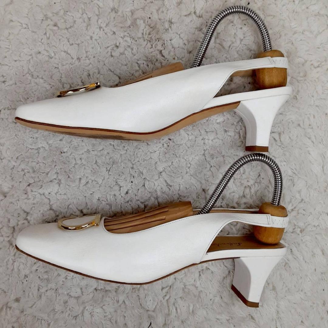 美品 23㎝◎フェラガモ ミュール ホワイト 白 ガンチーニ金具付き