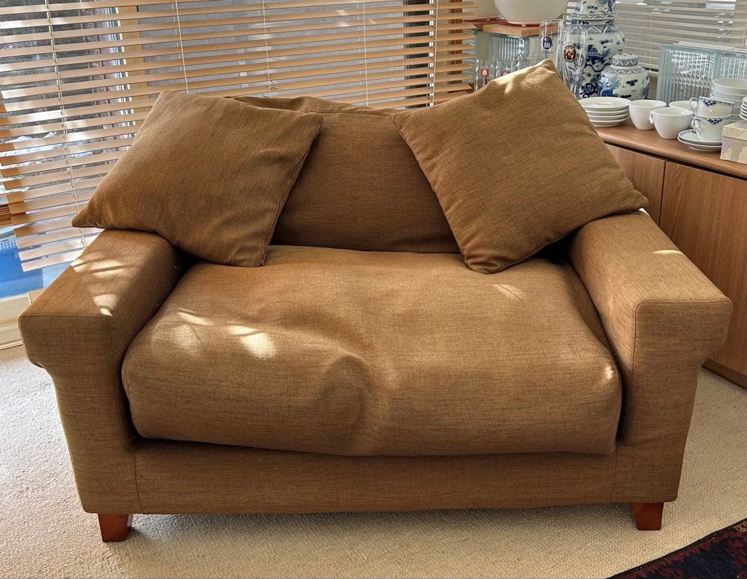 ウニコ　unicoファブリック 1.5人掛けソファ 中古　2/11まで掲載