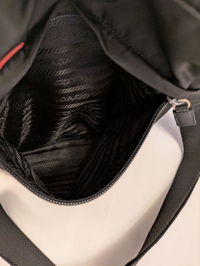 PRADA スポーツ ブラック ショルダーバッグ