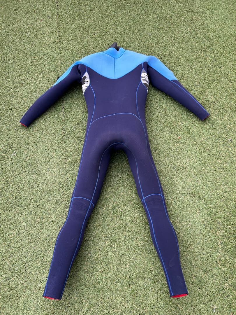 ウェットスーツ セミドライ　5ミリ　裏起毛