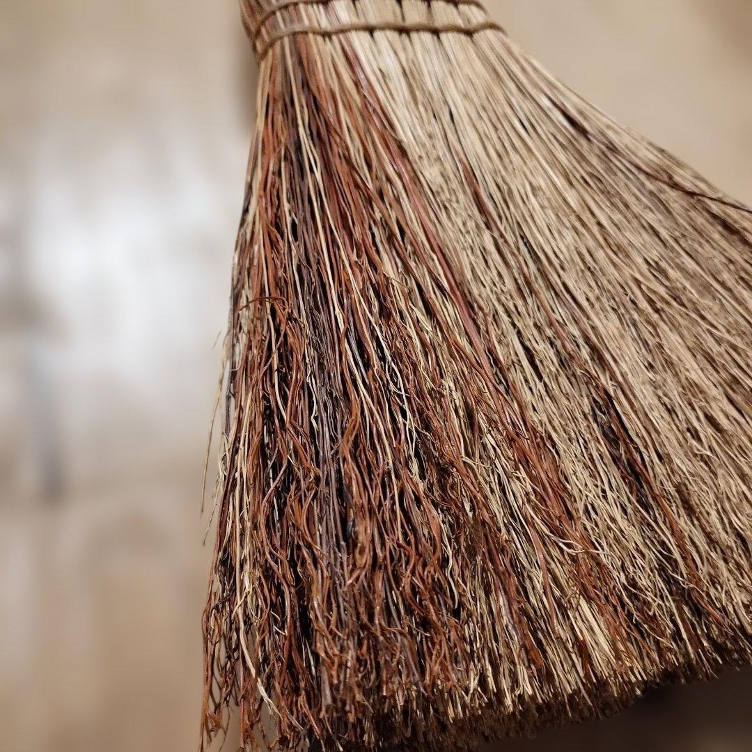 アメリカ製 木彫り天然素材のほうきとちりとりセット