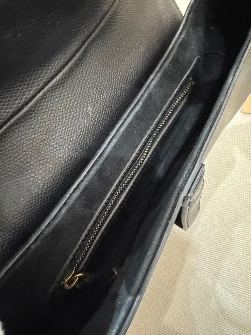 美品◎送料込み/匿名配送 ブラックレザー ショルダーバッグ