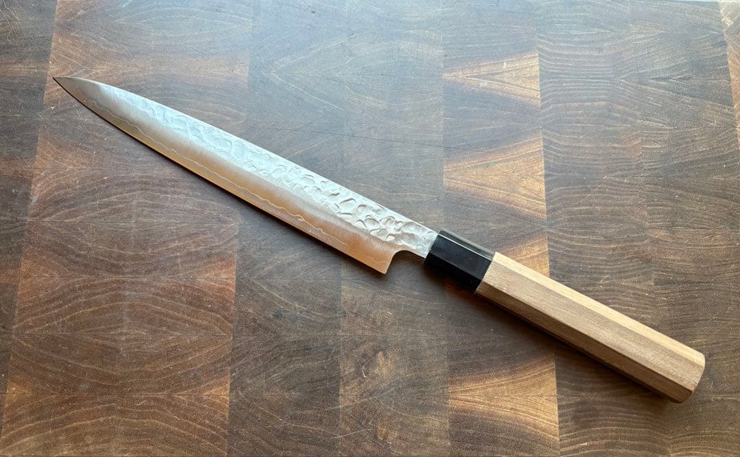 土佐打刃物　龍馬之剣心　銀三　筋引　210mm 包丁　槌目　ステンレス　両刃