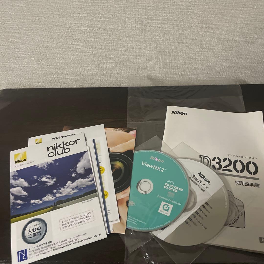 Nikon ニコン D3200 ダブルズームキット レッド