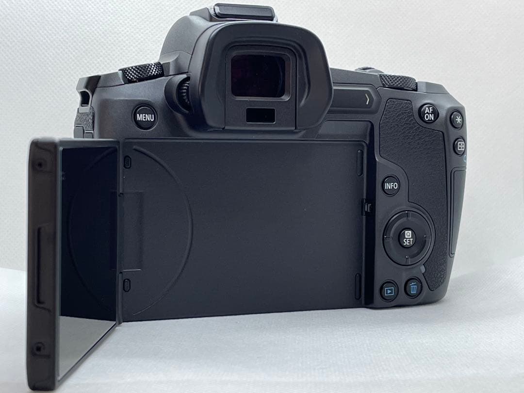 Canon EOS R フルサイズミラーレスカメラ