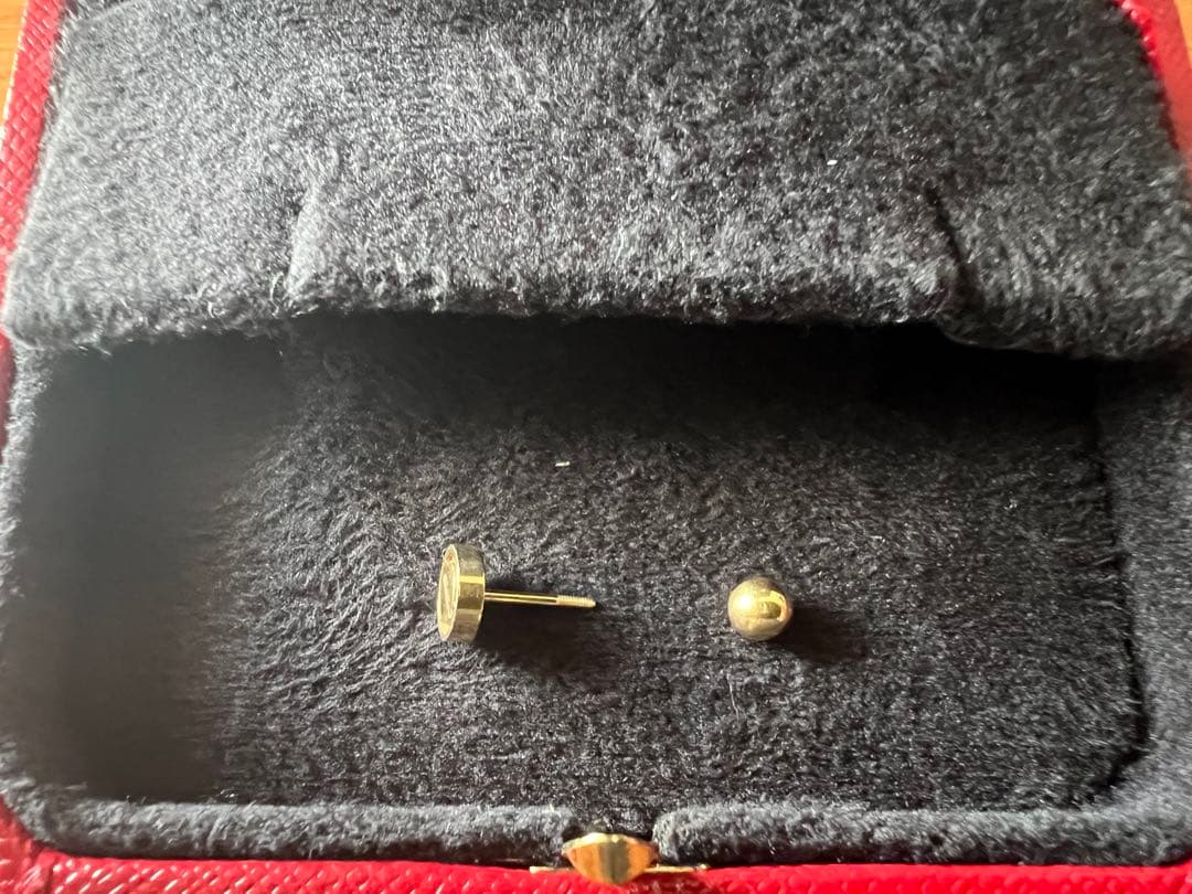 Cartier LOVE YG シングルピアス 証明書付き