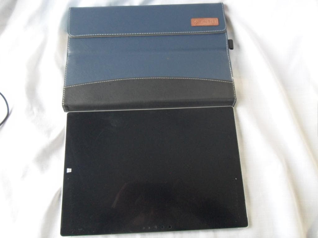 SURFACE PRO3 WINDOWS11 専用ケース付属　WIN11