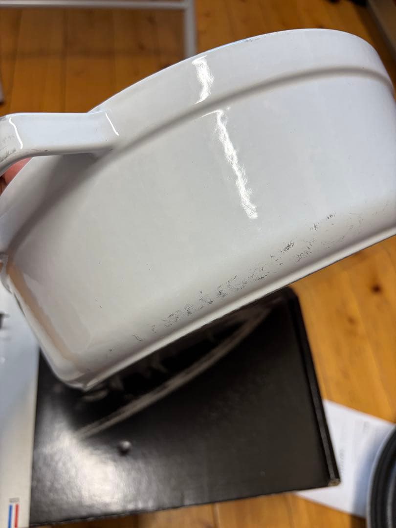 STAUB 26cm ホワイト　シャロー 訳あり