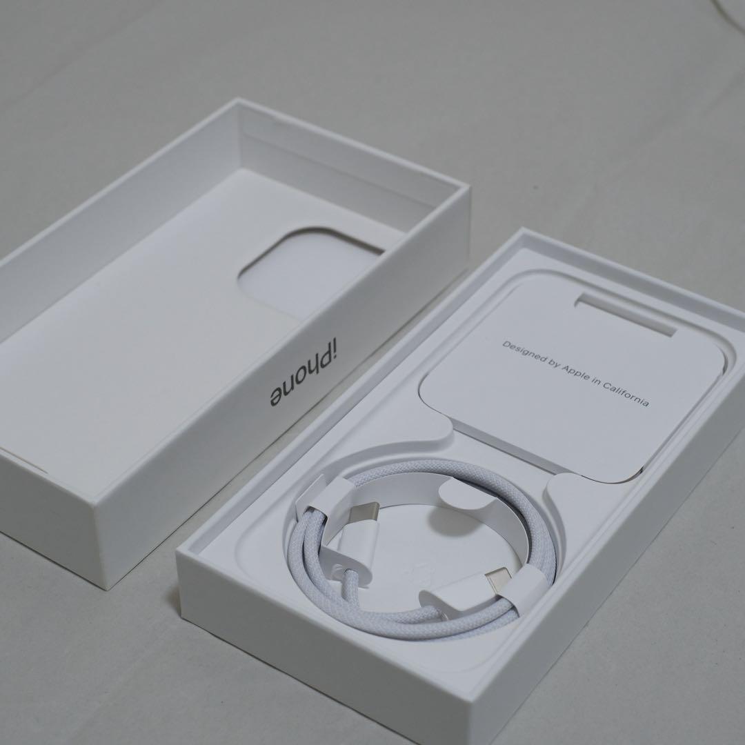 iPhone15 Pro 128GB ナチュラルチタニウム