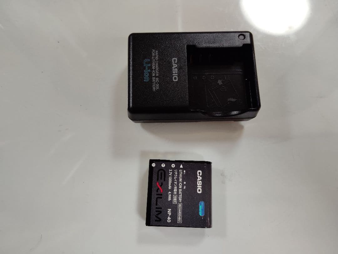 デジタルカメラ Casio 12.1 Mega Pixels