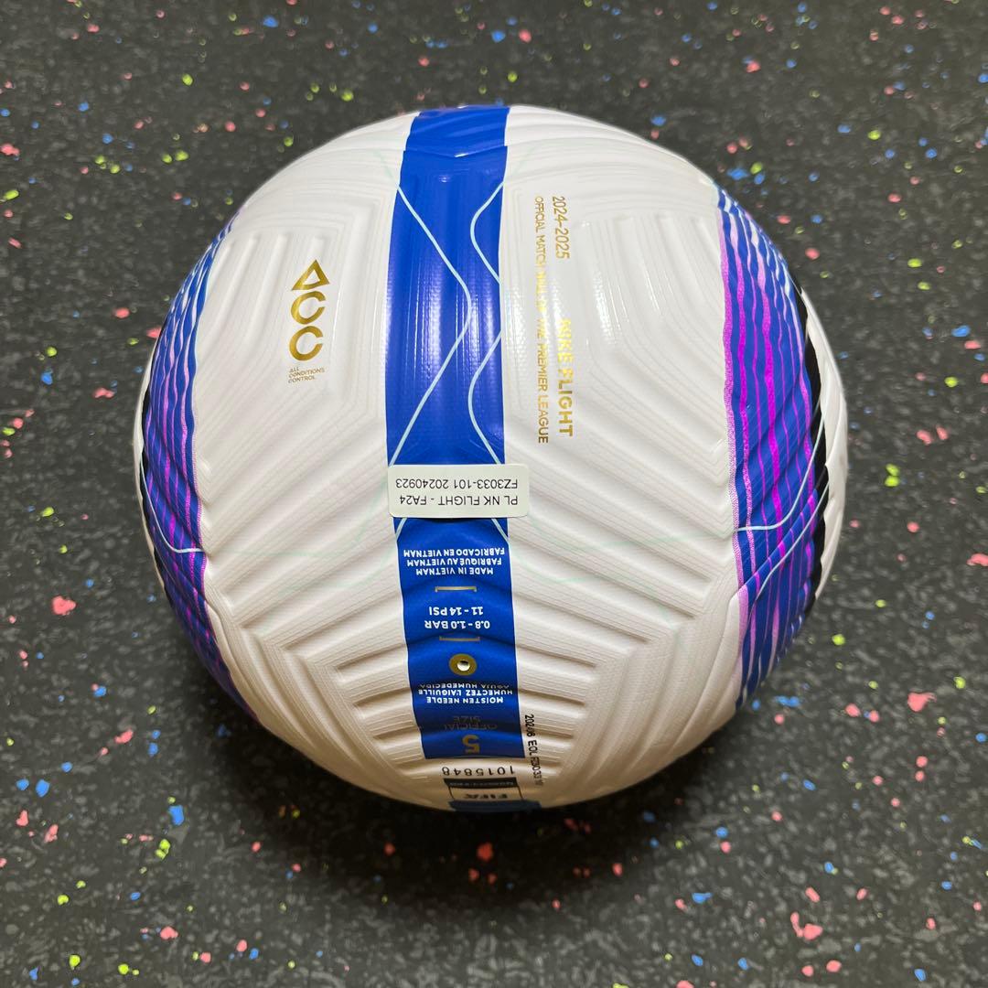 海外限定　NIKE サッカーボール　プレミアリーグ公式球　フライト　24/25