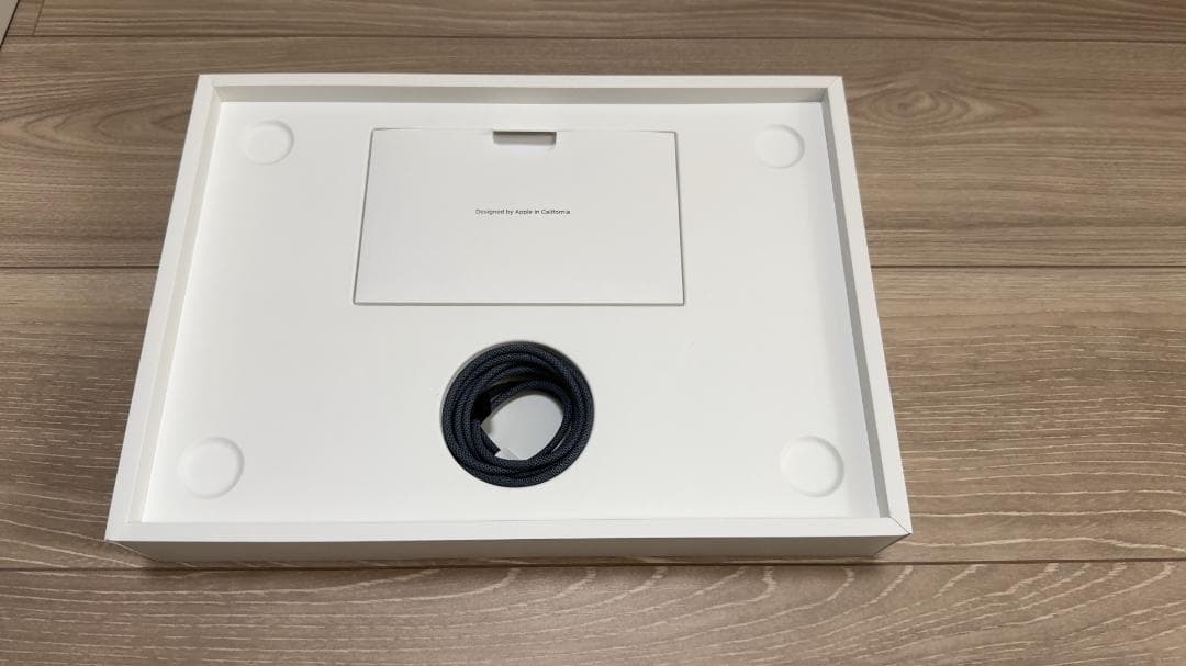 【美品】MacBook Air M2 2022 13インチ メモリ８GB