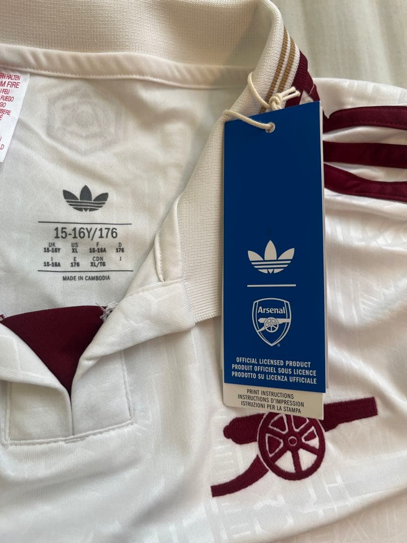 【正規品新品　おまけ付】 アーセナル 3rd ユニフォーム　176