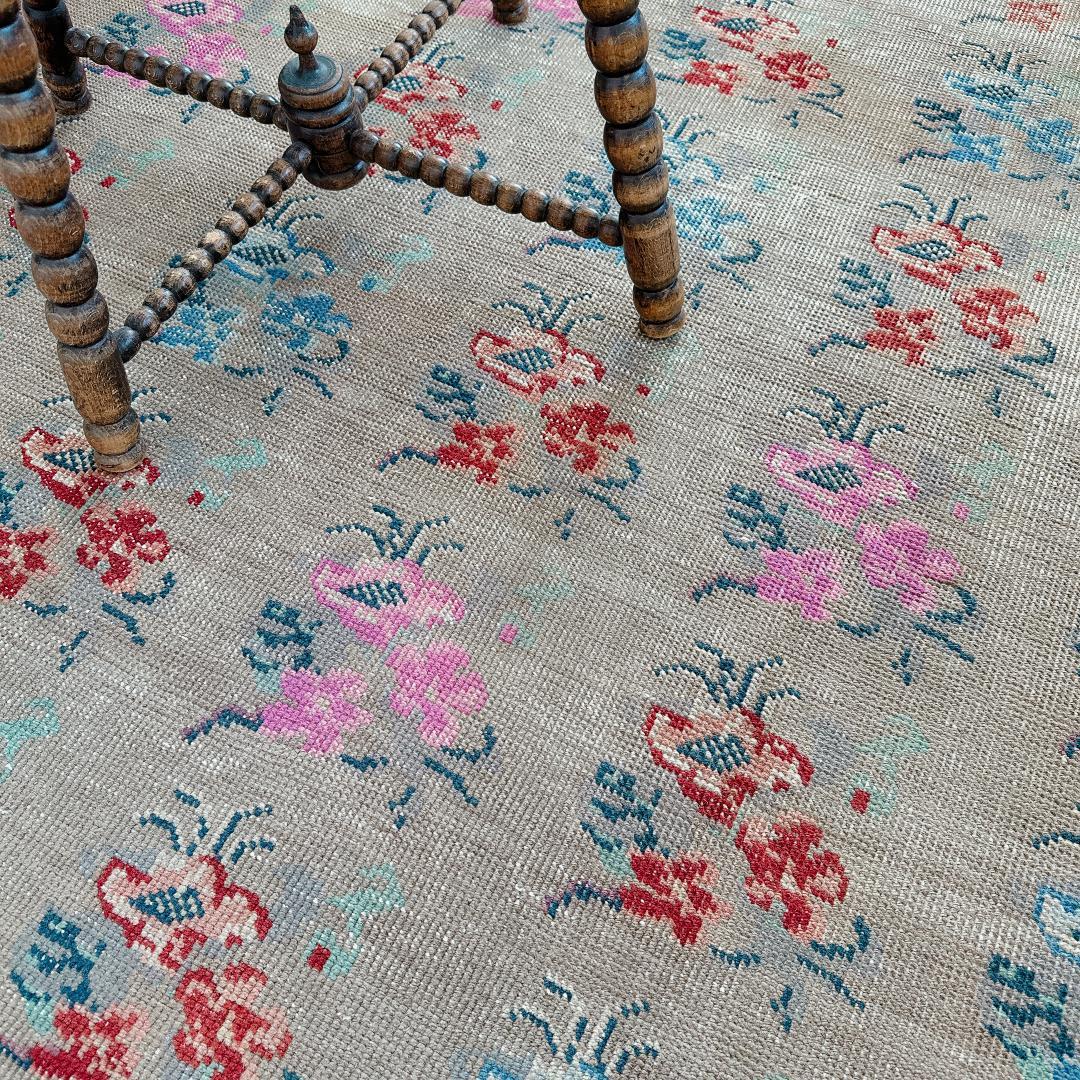 トルコヴィンテージラグ A73 大判 高級 レア グレージュ ピンク ブルー