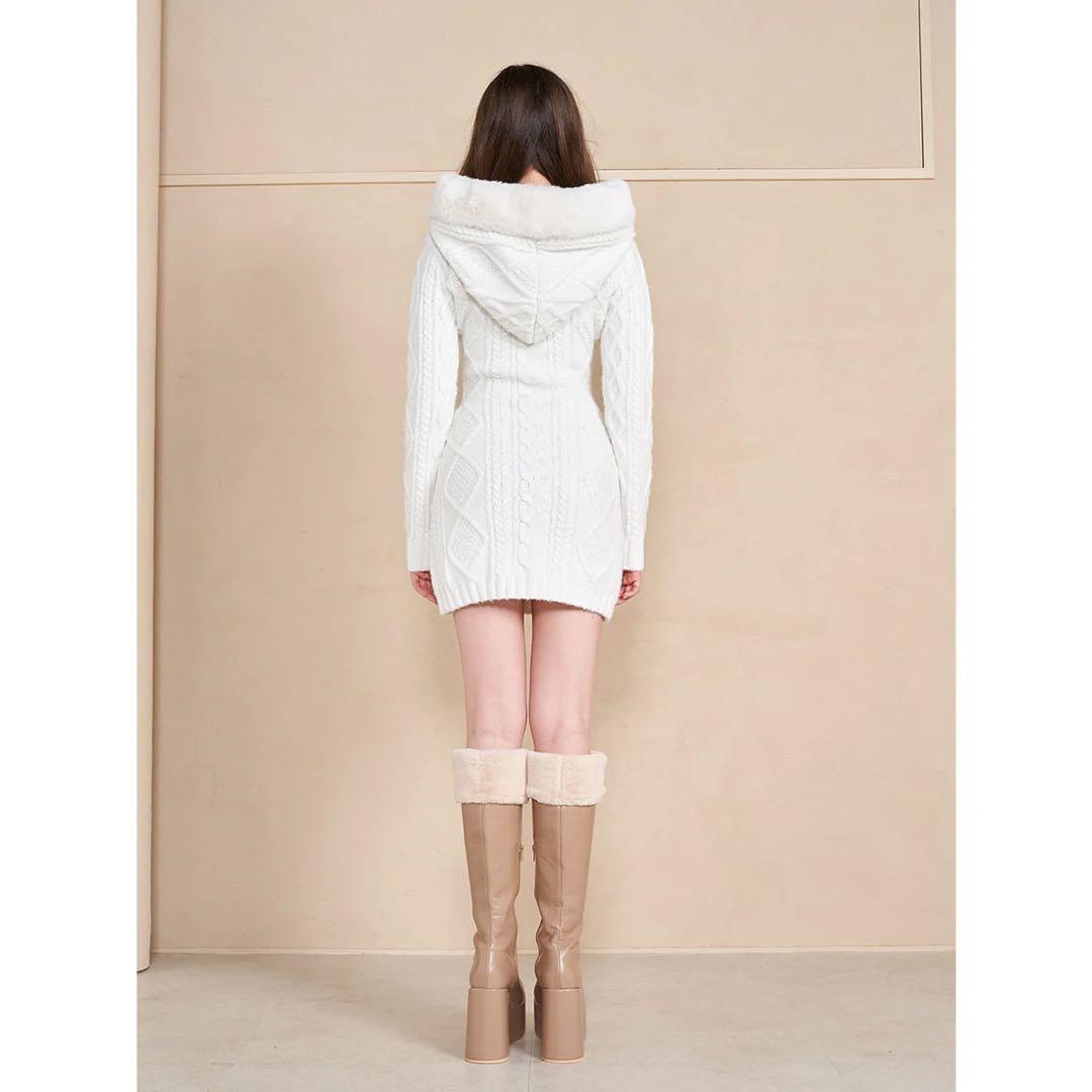 新品タグ付 ダーリッチ フードファーケーブルニットミニワンピース ブラック FL