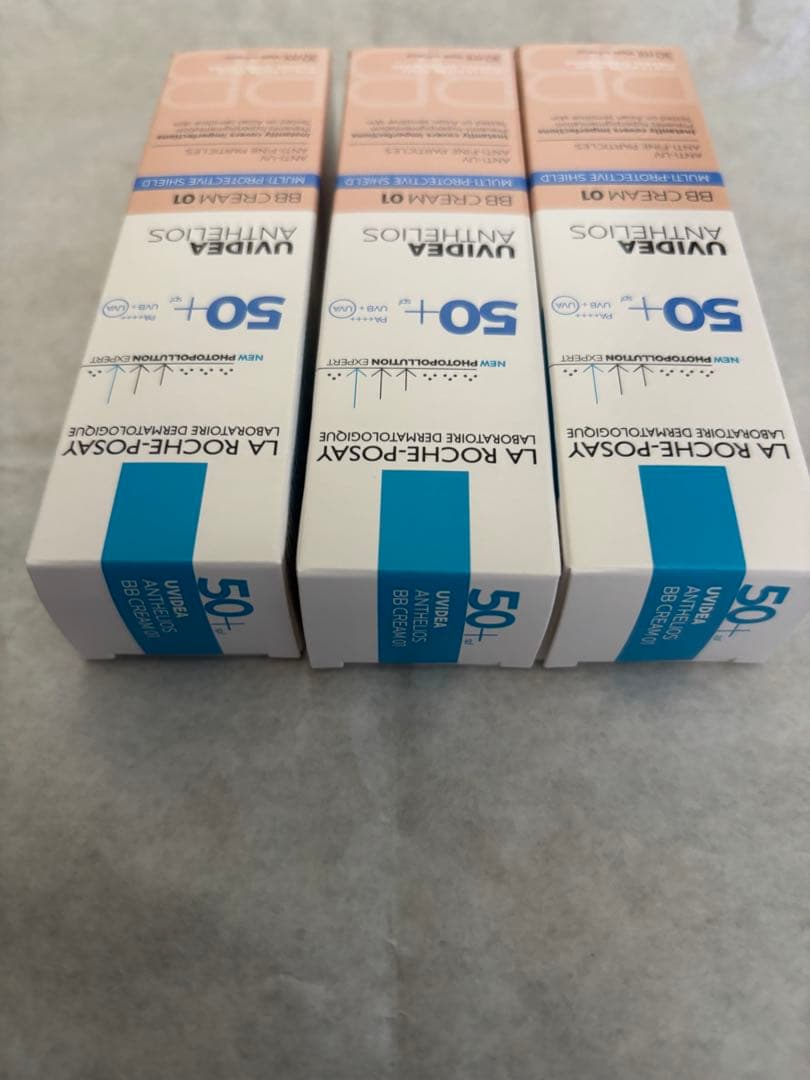 LA ROCHE-POSAY UVIDEA ANTHELIOS BB 01 3本