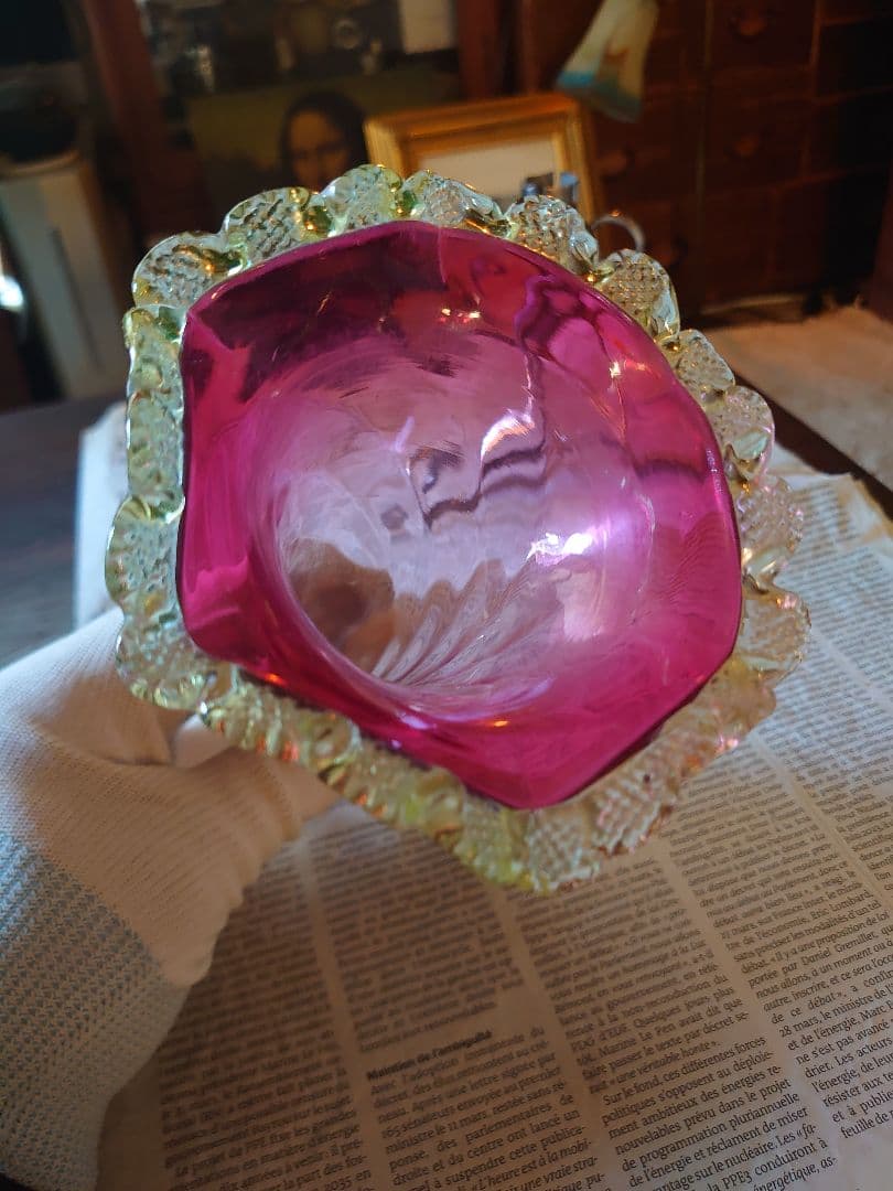 イギリス1930s'イパーン クランベリー＆ヴァセリン(ウラン)フラワーベース