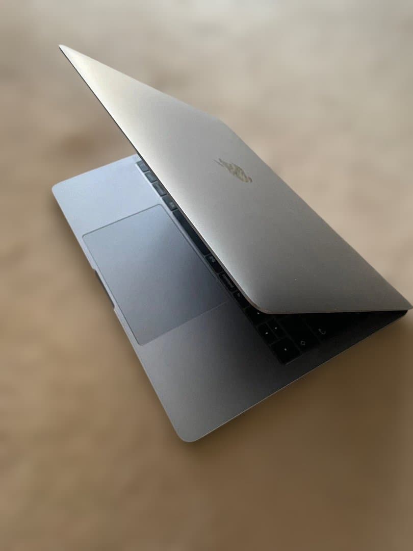 MacBook Pro 2017 本体 【美麗ジャンク品】