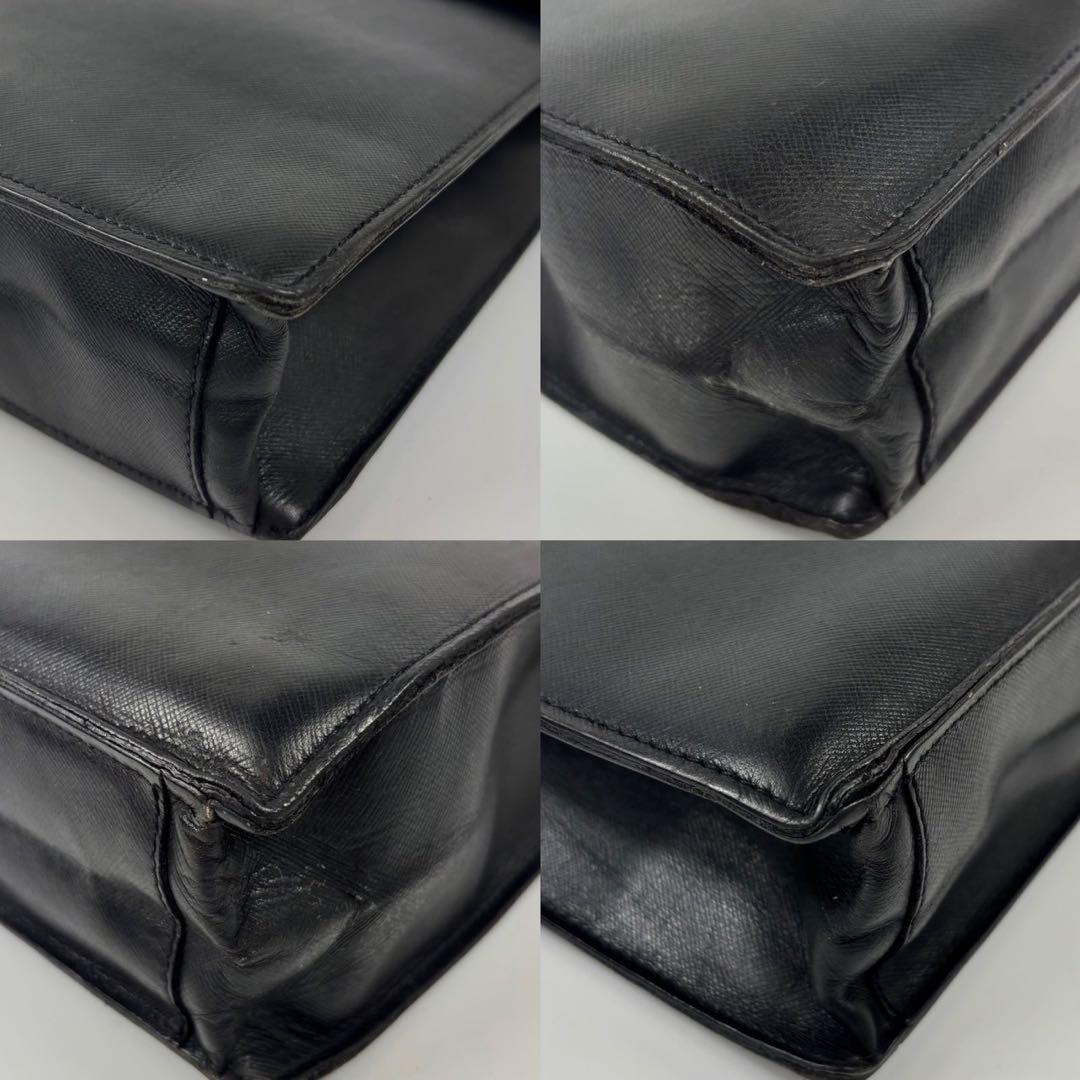 プラダ サフィアーノレザー ブリーフケース ブラック 大容量