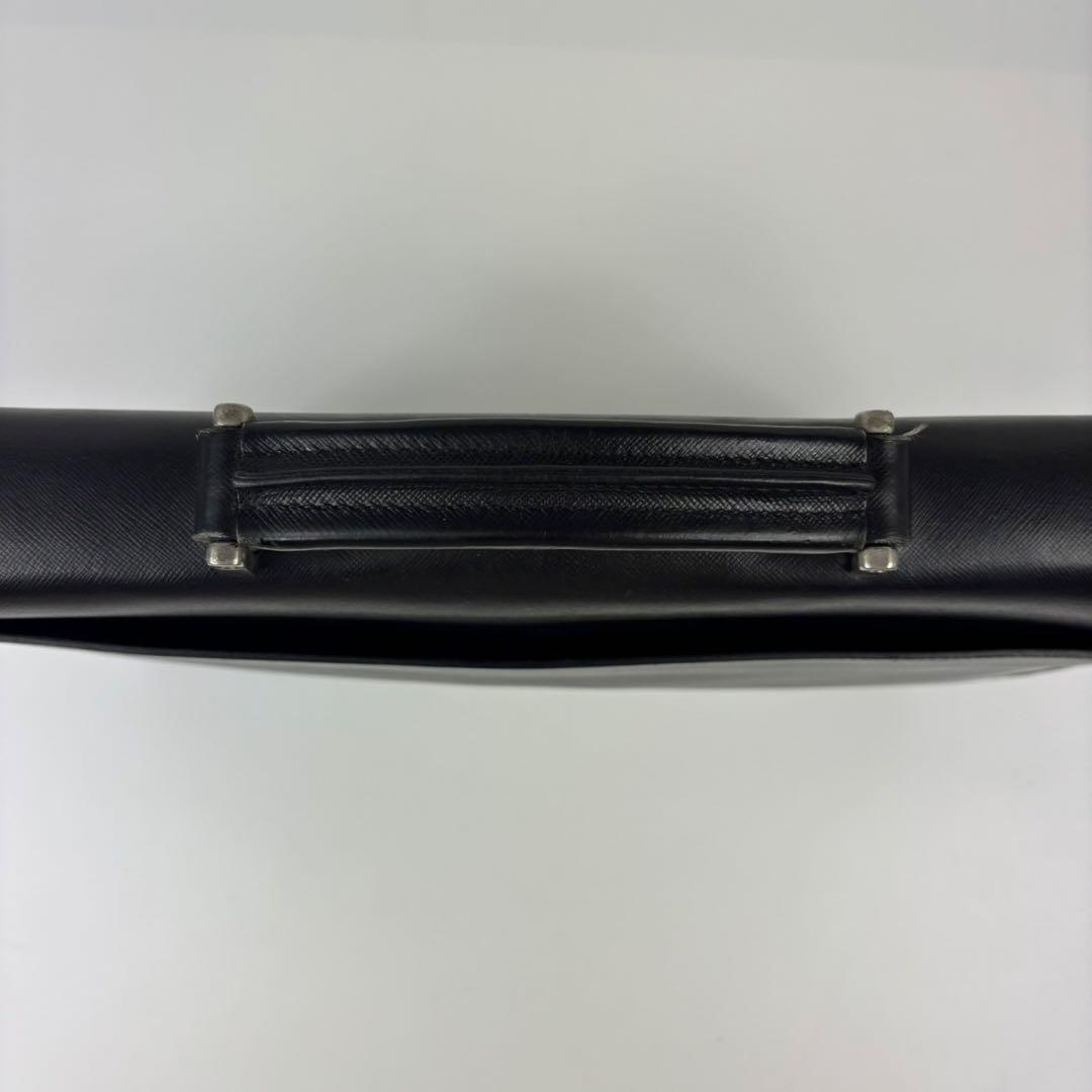 プラダ サフィアーノレザー ブリーフケース ブラック 大容量