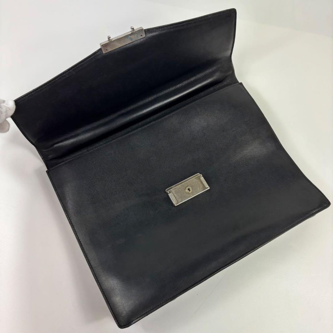 プラダ サフィアーノレザー ブリーフケース ブラック 大容量