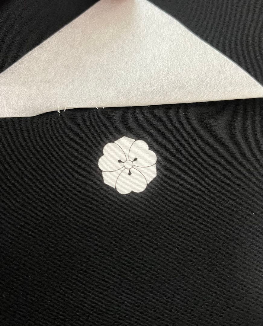 【新品未使用】和装 秀品喪服・小物セット 特選京呉服 正絹 証紙有 大きめ