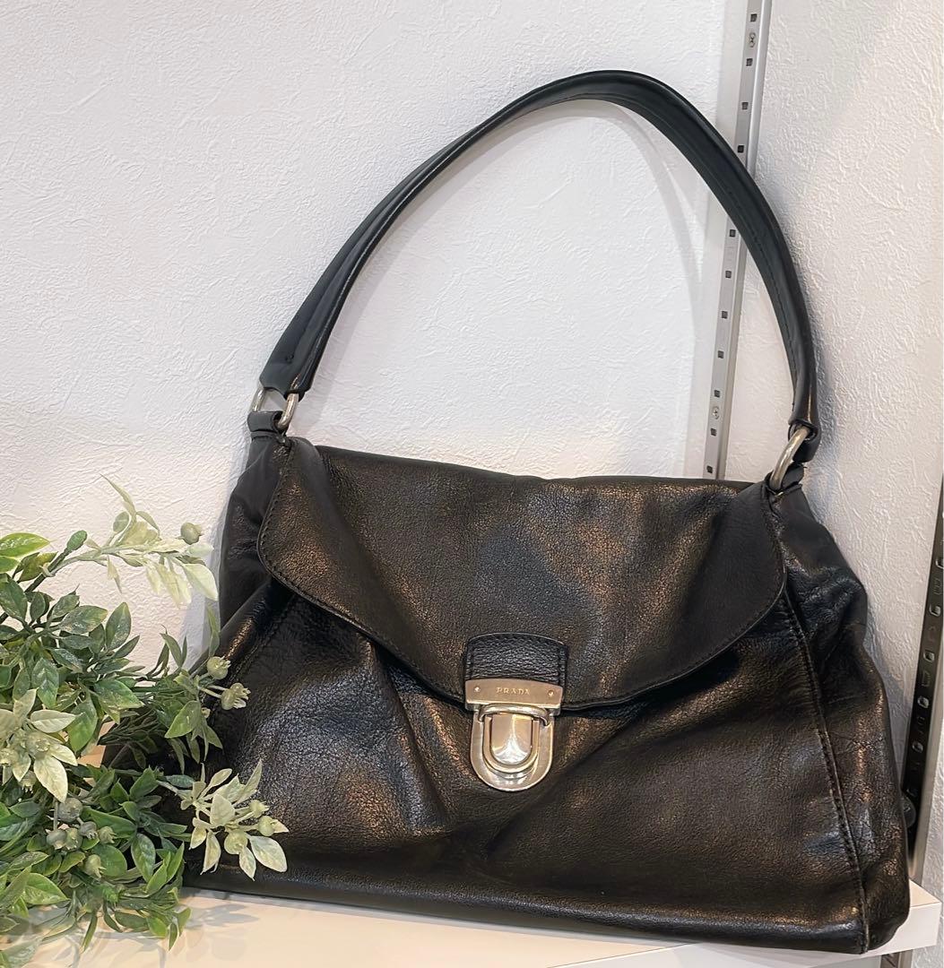 訳あり)プラダレザー ショルダーバッグ