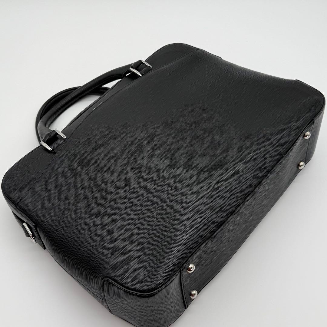 ペッレモルビダ キャピターノ ビジネスバッグ ブラック 黒 レザー ハンドバッグ