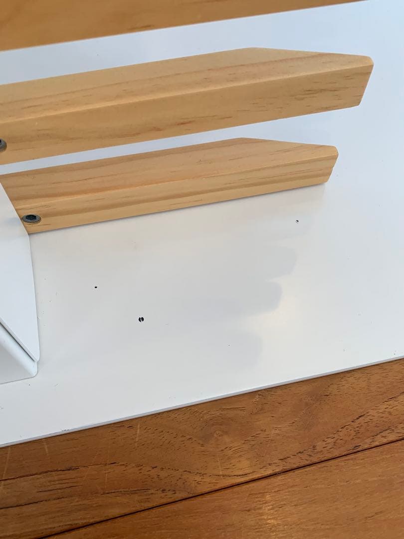 天然木×ホワイト 自立式テレビスタンド 棚板付き 高さ調整可能