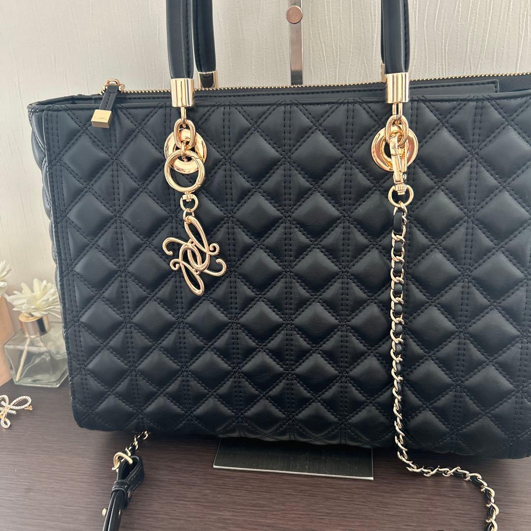 新品　ランダ RANDA 2WAYキルティンラージバック ブラック A4対応