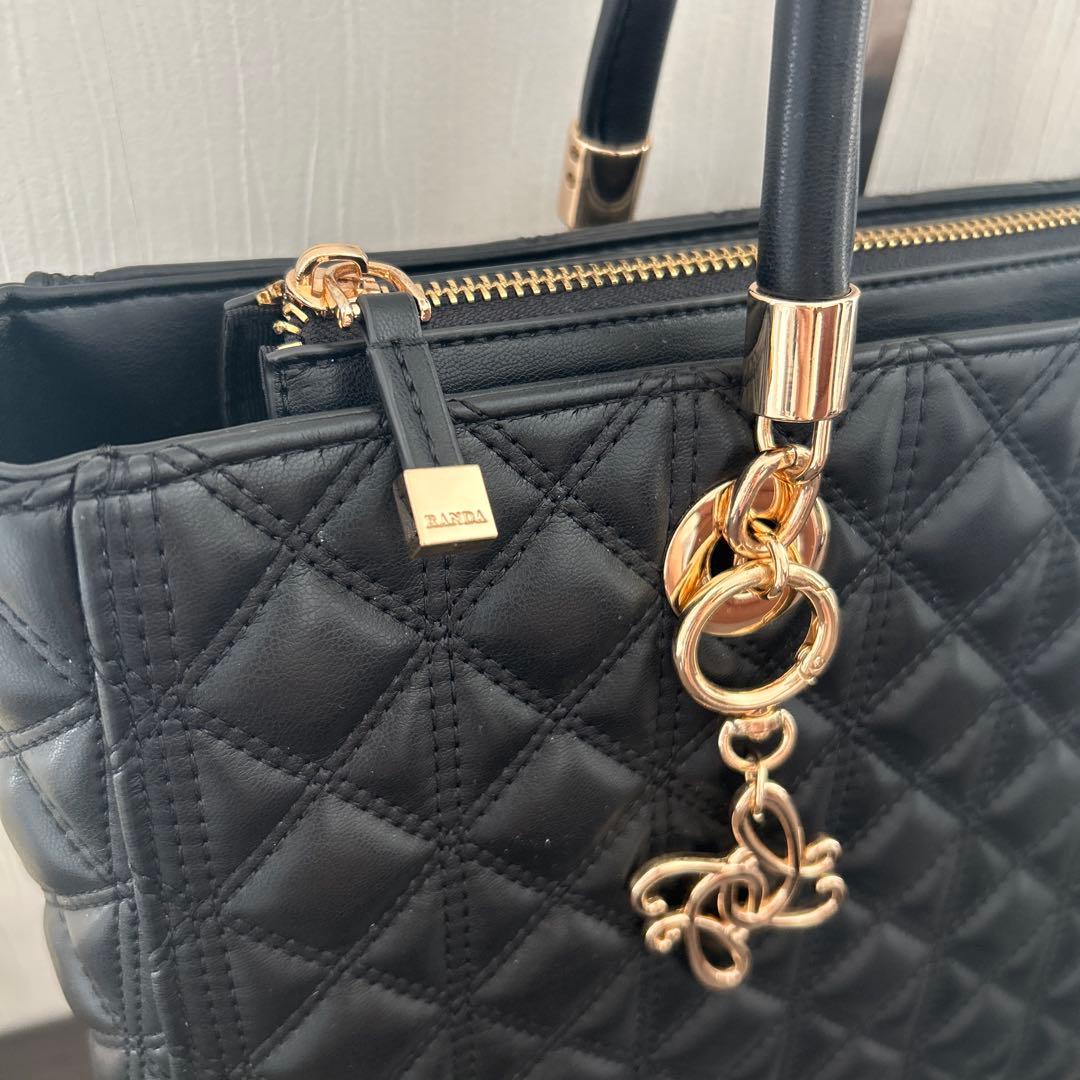 新品　ランダ RANDA 2WAYキルティンラージバック ブラック A4対応