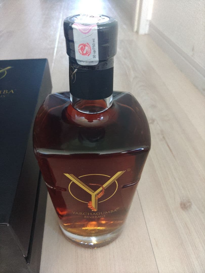 ウイスキー　冬虫夏草