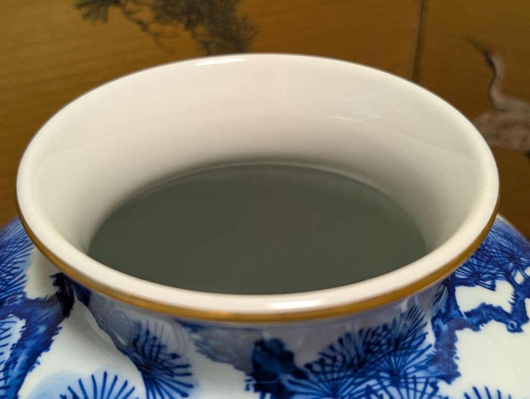 深川製磁　花瓶　『鯉と松』