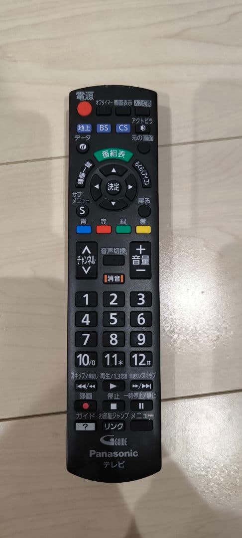 Panasonic TH-24E300 24V型　液晶テレビ　2018年製 中古