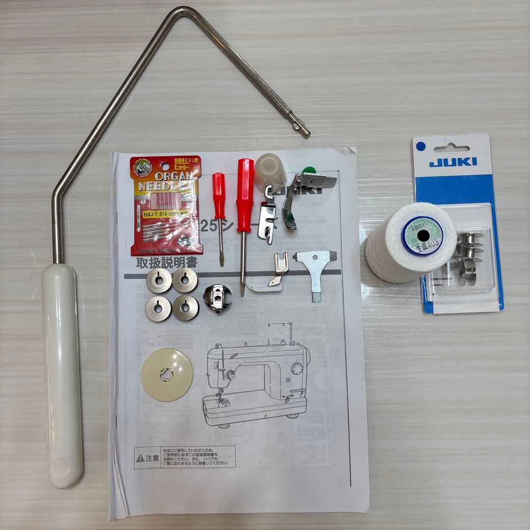 JUKI　SPUR25DX・フットコン+糸切装置・押え多数・大型テーブル・レバー