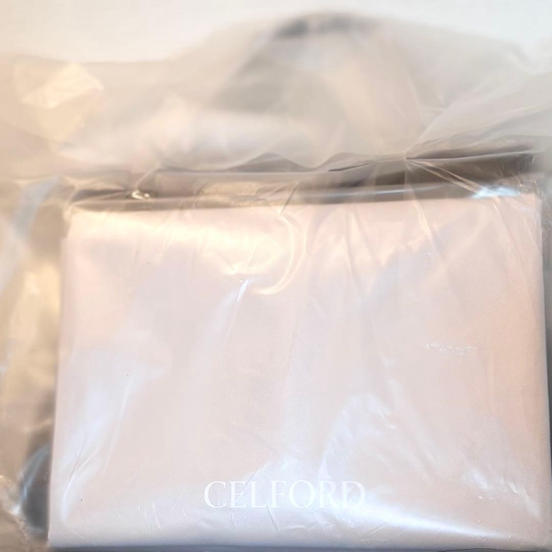 セルフォード リュタンビジュースタッズポシェット ブラック M