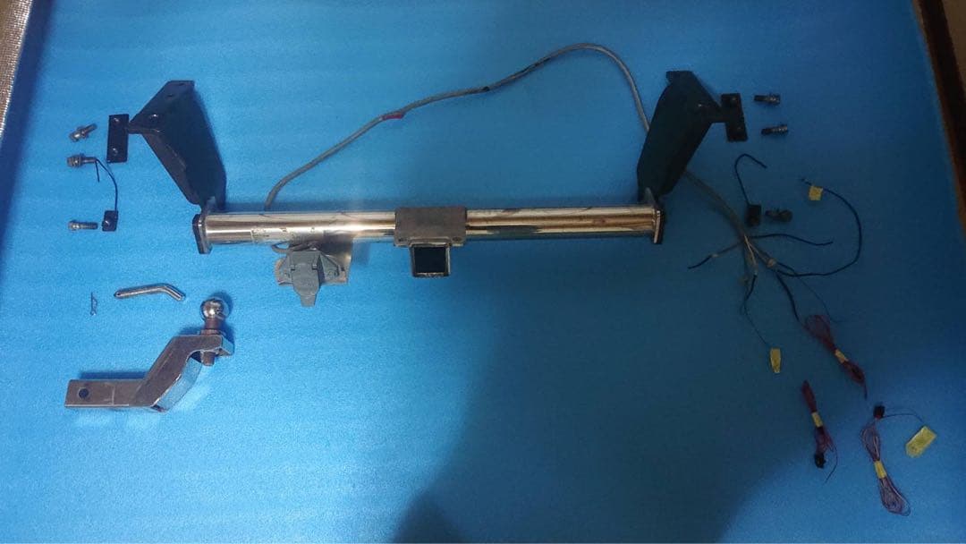 ヴェルファイア20 アルファード20 ヒッチメンバー 送料込 価格