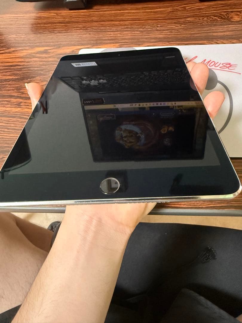 Apple iPad mini (第4世代) 64GB