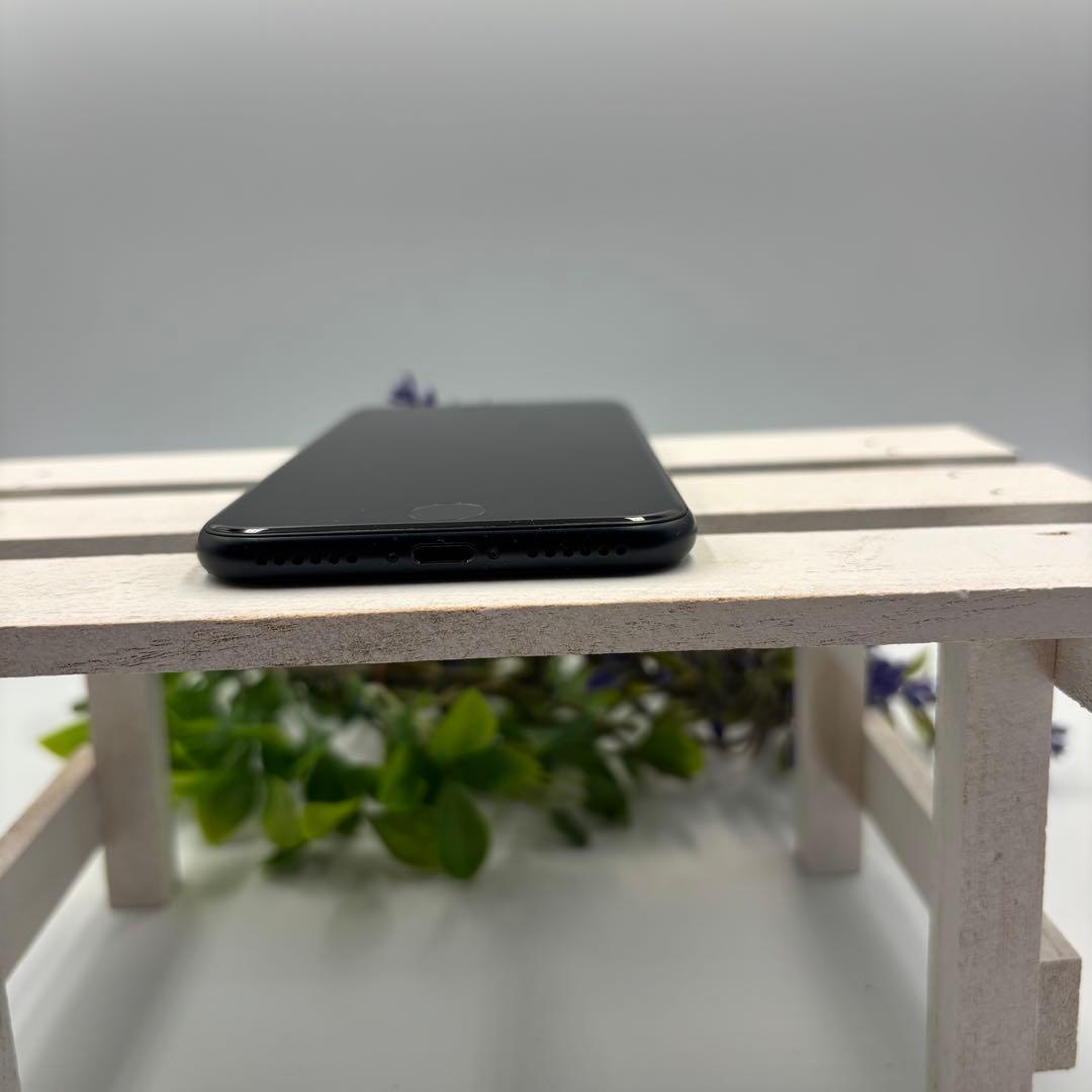 iPhone SE第3世代 64GB ミッドナイト300