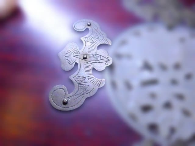 貴重！翡翠が象嵌されたアンティークの中国の姫箱です。作りの良いものです