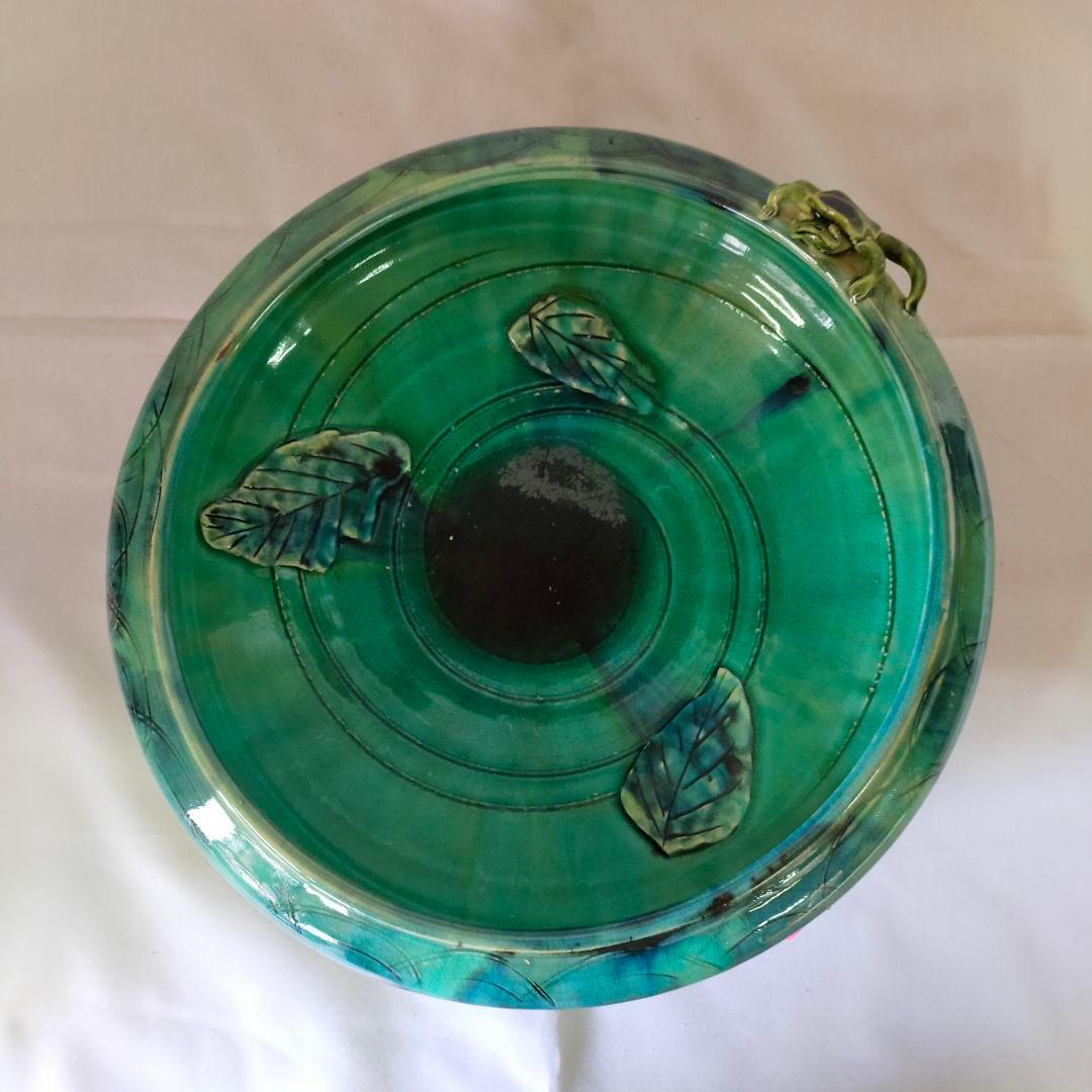 河童の付いた大鉢