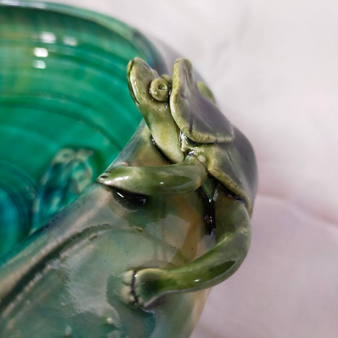 河童の付いた大鉢