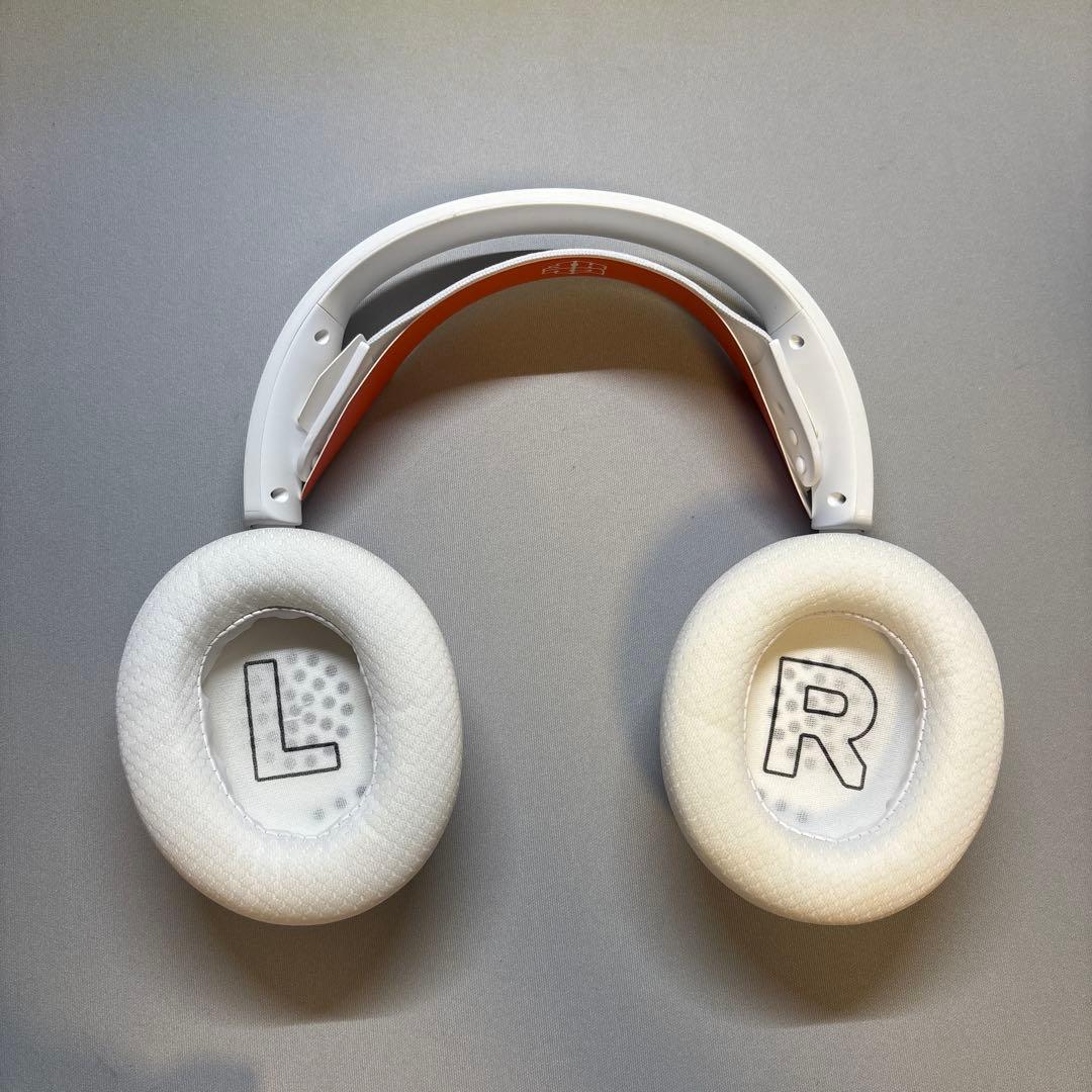 SteelSeries Arctis Nova 5 Wireless ホワイト