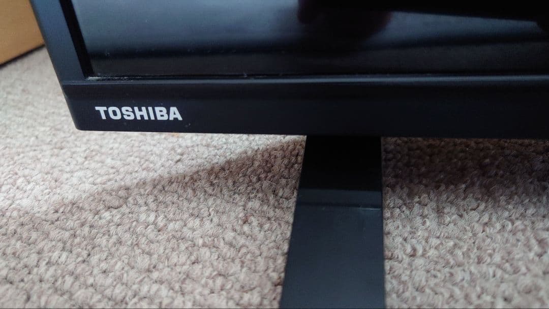 TOSHIBA 32S24 32インチ液晶テレビ