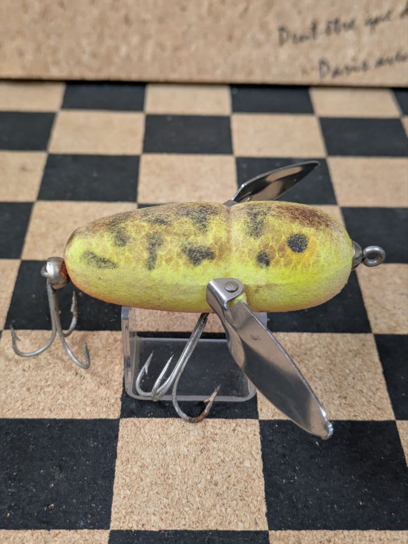 1239.HEDDON CRAZY CRAWLER ファーフィニッシュ