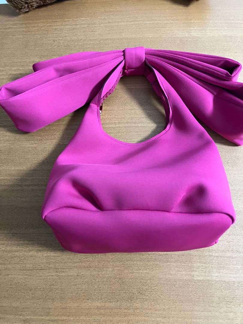 JENNE ピンク ショルダーバッグ　今季春物