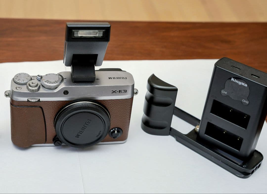 Fujifilm X-E3 ブラウン